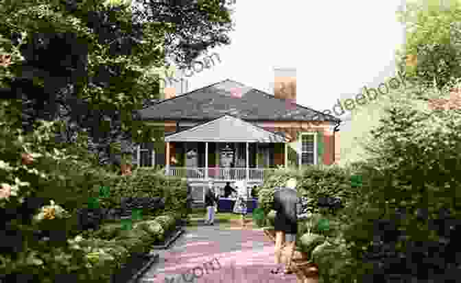 A Group Of People Touring A Historic Plantation In Kentucky Slow Travels Kentucky Lyn Wilkerson